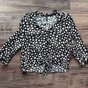 Divided / H&M Floral Button Tie Blouse